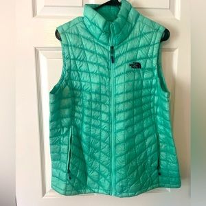 Womens North Face Vest- Large